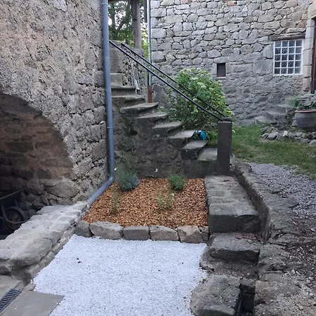 Logis De Rocles Feriehus